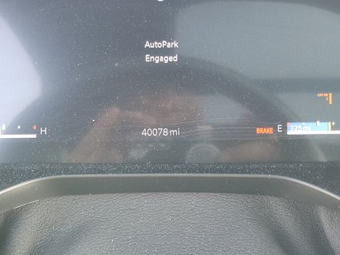 Used 2024 Jeep Grand Cherokee L Overland w/ Advanced Protech Group III image 22