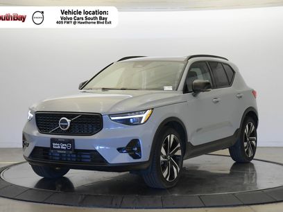 Used 2026 Volvo XC40 B5 Ultra w/ Climate Package