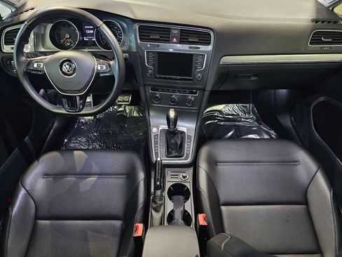 Used 2017 Volkswagen Golf Alltrack SE image 18