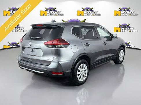 Used 2018 Nissan Rogue S AWD/4WD image 5