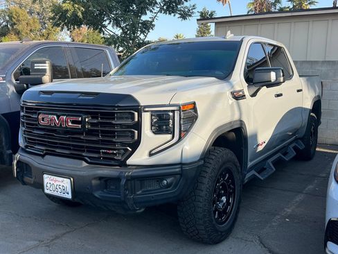 Used 2024 GMC Sierra 1500 AT4X w/ AT4X AEV Edition AWD/4WD image 2
