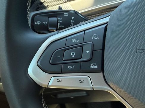 Certified 2025 Volkswagen Tiguan S AWD/4WD image 15