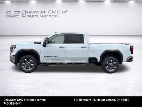 New 2026 GMC Sierra 2500 SLT w/ Max Trailering Package AWD/4WD image 2
