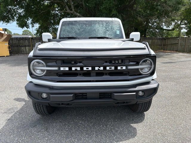 Used 2025 Ford Bronco Outer Banks AWD/4WD image 12