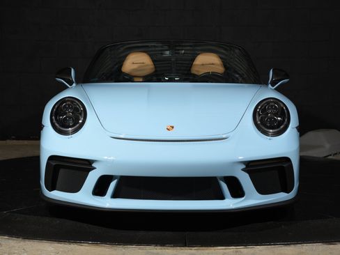 Used 2019 Porsche 911 Speedster RWD image 11