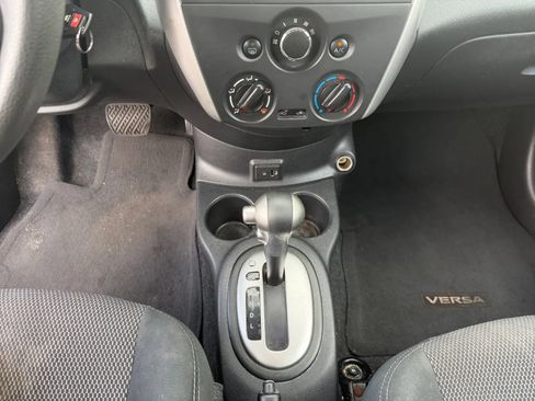 Used 2017 Nissan Versa SV FWD image 12