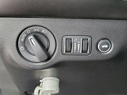 Used 2022 Dodge Challenger R/T Scat Pack RWD image 30