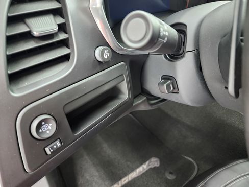 Used 2016 Chevrolet Corvette Stingray Coupe image 36