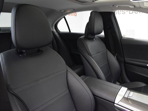 Used 2023 Mercedes-Benz C 300 Sedan image 17