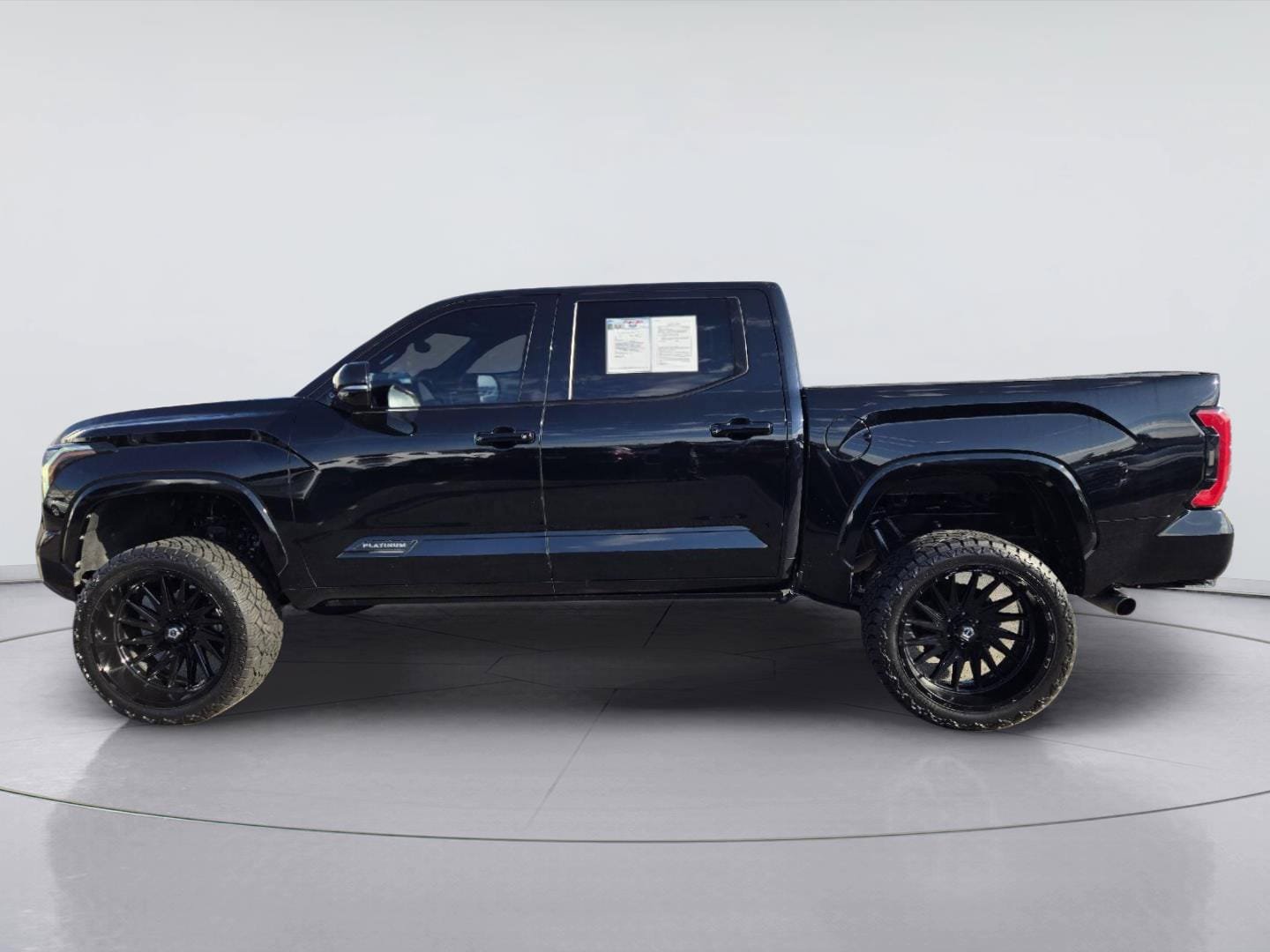 Used 2023 Toyota Tundra Platinum AWD/4WD image 5