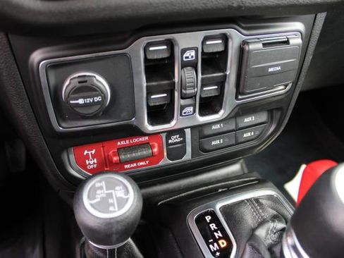 Used 2025 Jeep Wrangler Unlimited Sport S 4xe AWD/4WD image 27