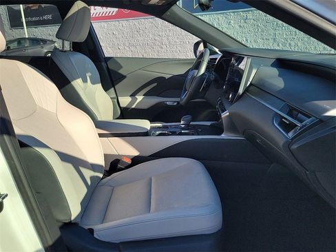 Used 2023 Lexus RX 350h image 17