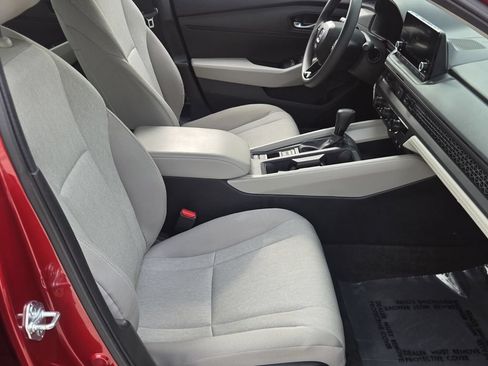 Certified 2025 Honda Accord LX image 17
