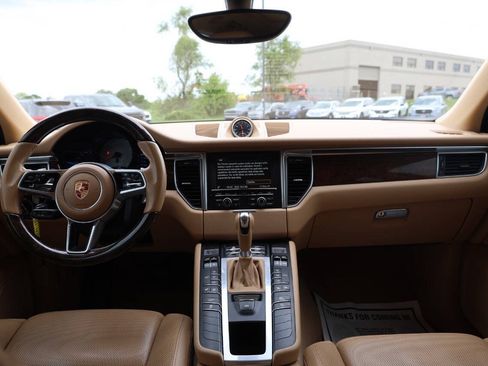 Used 2015 Porsche Macan S AWD/4WD image 14