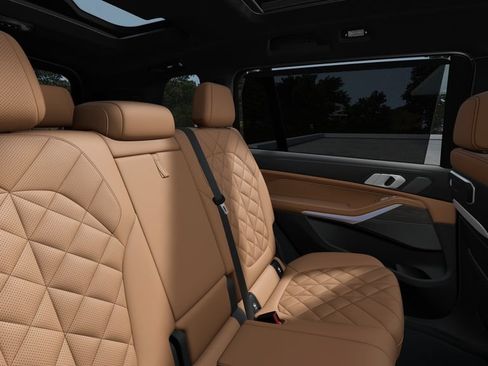 New 2027 BMW X7 xDrive40i w/ Executive Package AWD/4WD image 12