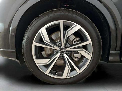 Used 2024 Audi Q4 e-tron Premium Plus w/ Premium Plus image 29