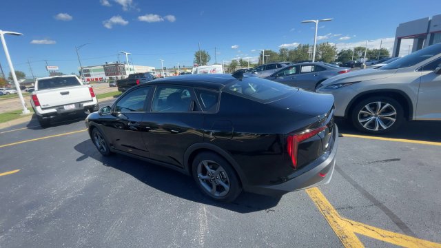 Used 2025 Kia K4 FWD image 8