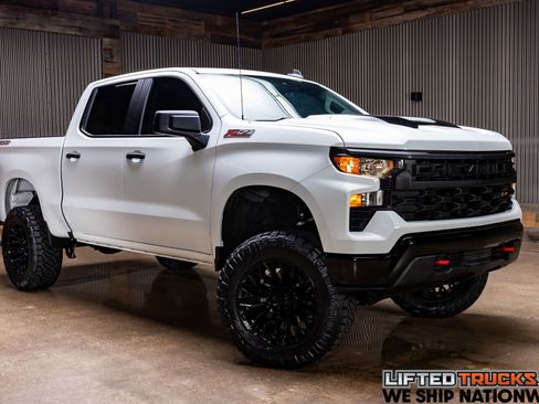 Used 2024 Chevrolet Silverado 1500 Custom Trail Boss AWD/4WD image 1