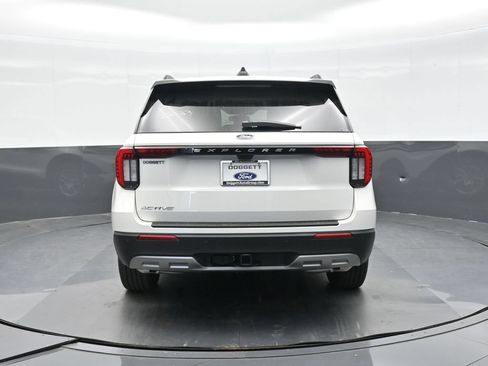 New 2026 Ford Explorer Active w/ Active Comfort Package RWD image 6