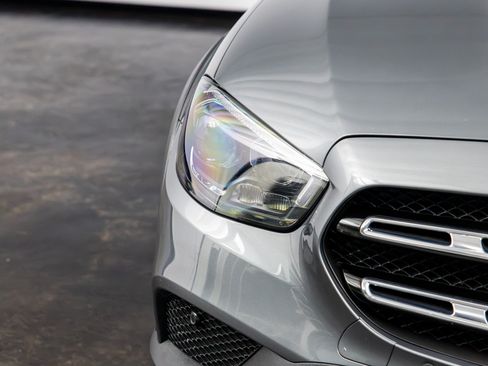 Used 2023 Mercedes-Benz E 450 4MATIC All-Terrain Wagon image 3