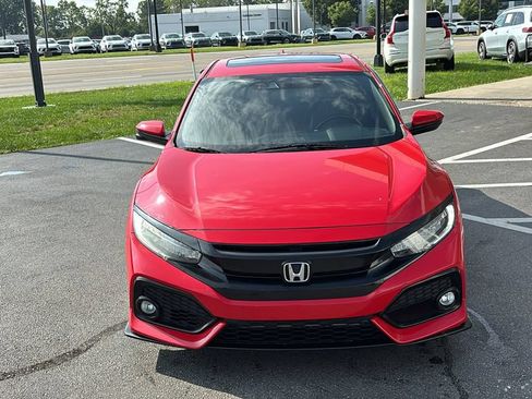 Used 2019 Honda Civic Sport Touring image 4