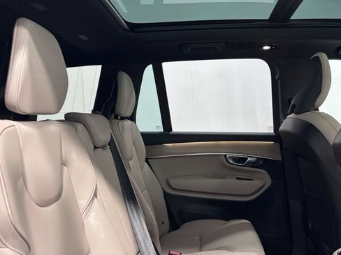 Certified 2026 Volvo XC90 B6 Plus AWD/4WD image 25