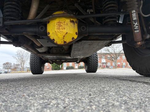 Used 2015 Jeep Wrangler Unlimited Rubicon w/ Connectivity Group image 28