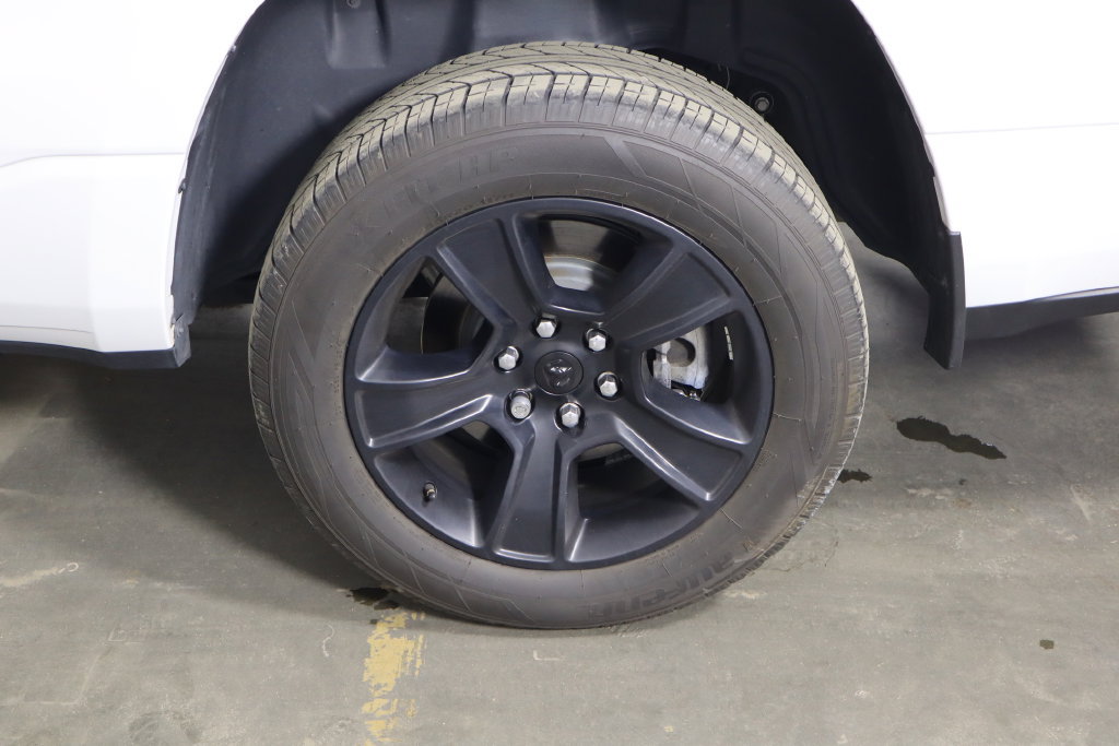 Used 2024 RAM 1500 Big Horn RWD image 43