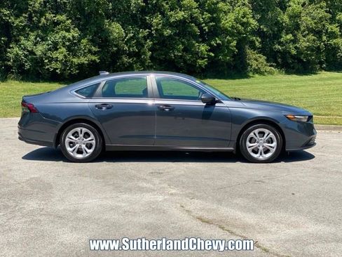 Used 2025 Honda Accord LX image 8