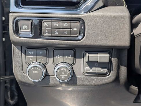 Certified 2026 GMC Yukon XL Elevation w/ Elevation Premium Package image 25