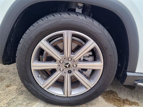Used 2021 Mercedes-Benz GLS 450 4MATIC image 14