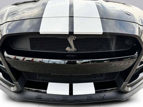 Used 2021 Ford Mustang Shelby GT500 w/ Carbon Fiber Track Pack RWD image 15