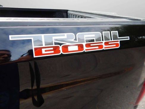 Used 2019 Chevrolet Silverado 1500 Custom Trail Boss w/ Custom Convenience Package image 46