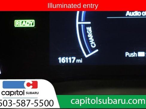 Used 2025 Toyota Camry SE image 17