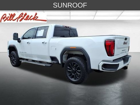 Used 2022 GMC Sierra 2500 Denali AWD/4WD image 3