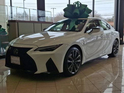 Used 2023 Lexus IS 350 F Sport image 3