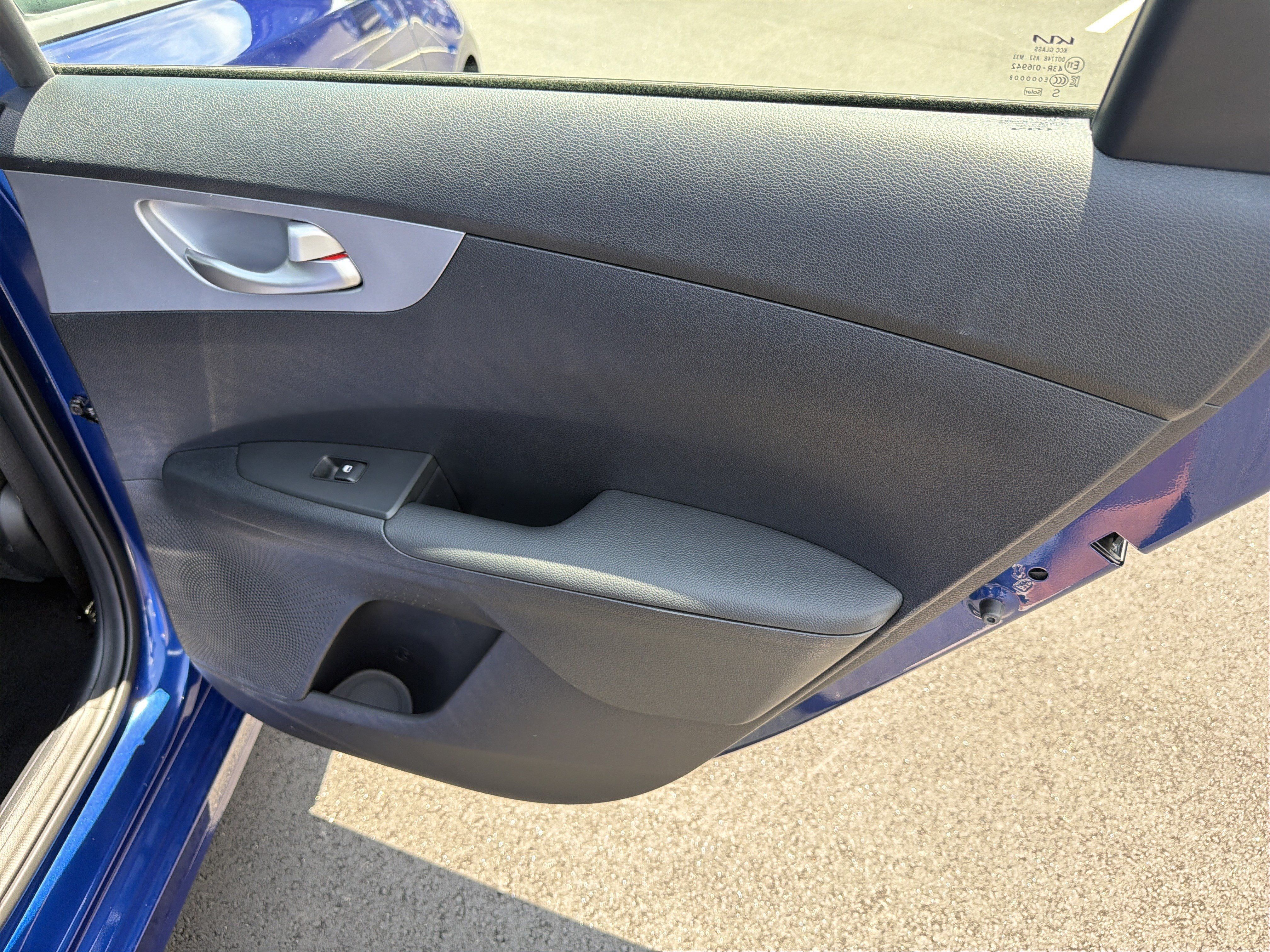 Certified 2024 Kia Forte LXS FWD image 16