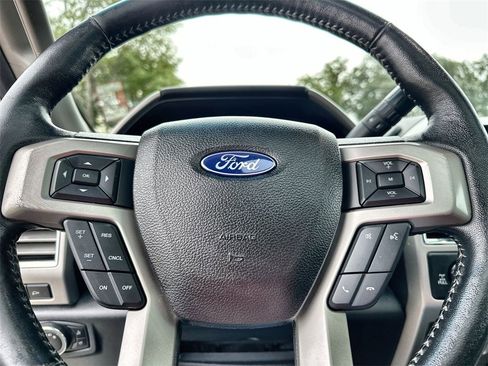 Used 2017 Ford F250 Lariat w/ Lariat Ultimate Package image 33
