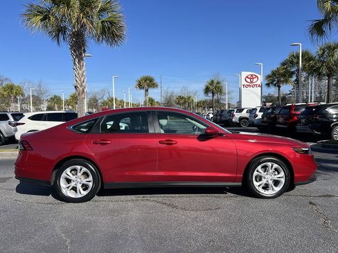 Used 2024 Honda Accord LX image 11