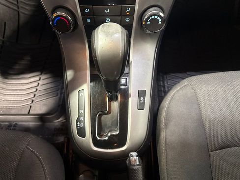 Used 2014 Chevrolet Cruze LT w/ All-Star Edition FWD image 17