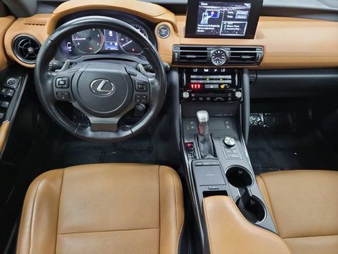 Used 2024 Lexus IS 300 w/ Comfort Package RWD image 11