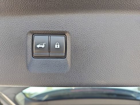 Used 2023 INFINITI QX60 Luxe w/ Cargo Package FWD image 18