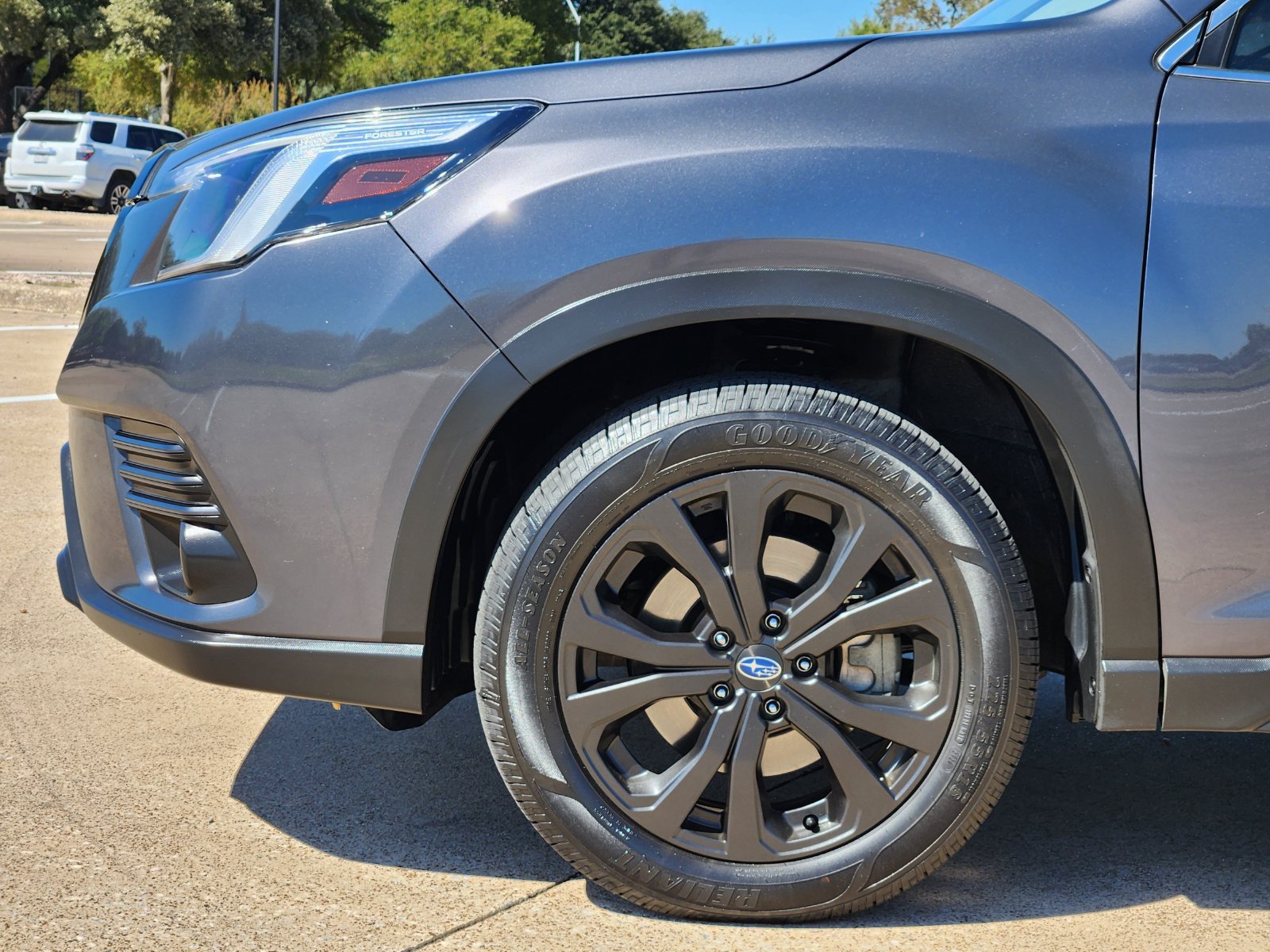 Used 2023 Subaru Forester Limited AWD/4WD image 8