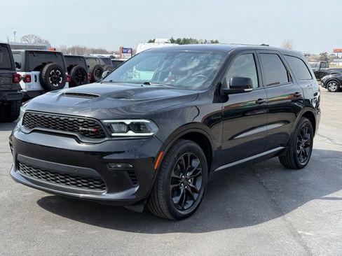 Used 2022 Dodge Durango R/T w/ Trailer Tow Group IV image 4