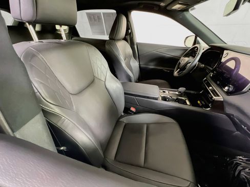Used 2023 Lexus RX 350 Premium w/ Accessory Package AWD/4WD image 28