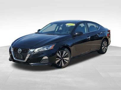 Used 2022 Nissan Altima 2.5 SV
