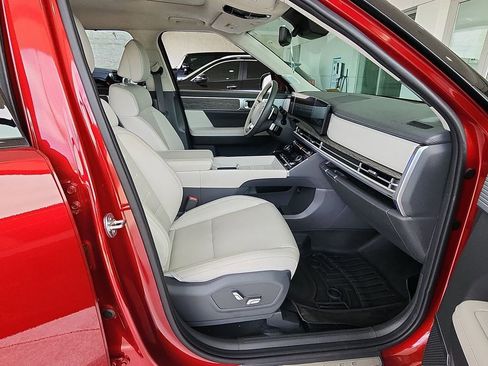 Used 2025 Hyundai Santa Fe Calligraphy AWD/4WD image 28