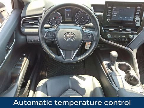 Used 2024 Toyota Camry SE FWD image 3