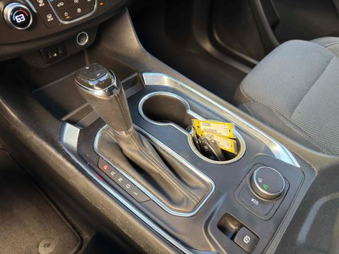 Used 2018 Chevrolet Traverse LT w/ LPO, Black Accent Package image 43