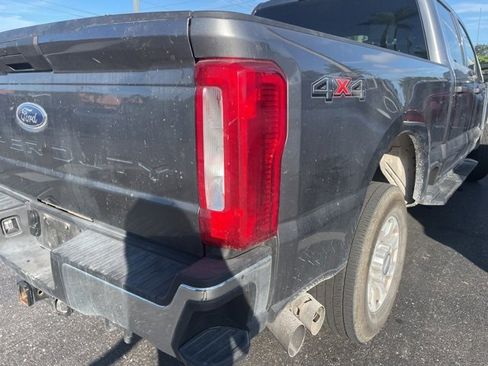 Used 2024 Ford F250 XLT image 9